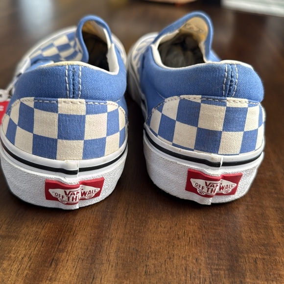 NWOT Vans women’s Blue Checkered Slip-On Shoes 7.5 - Picture 4 of 6